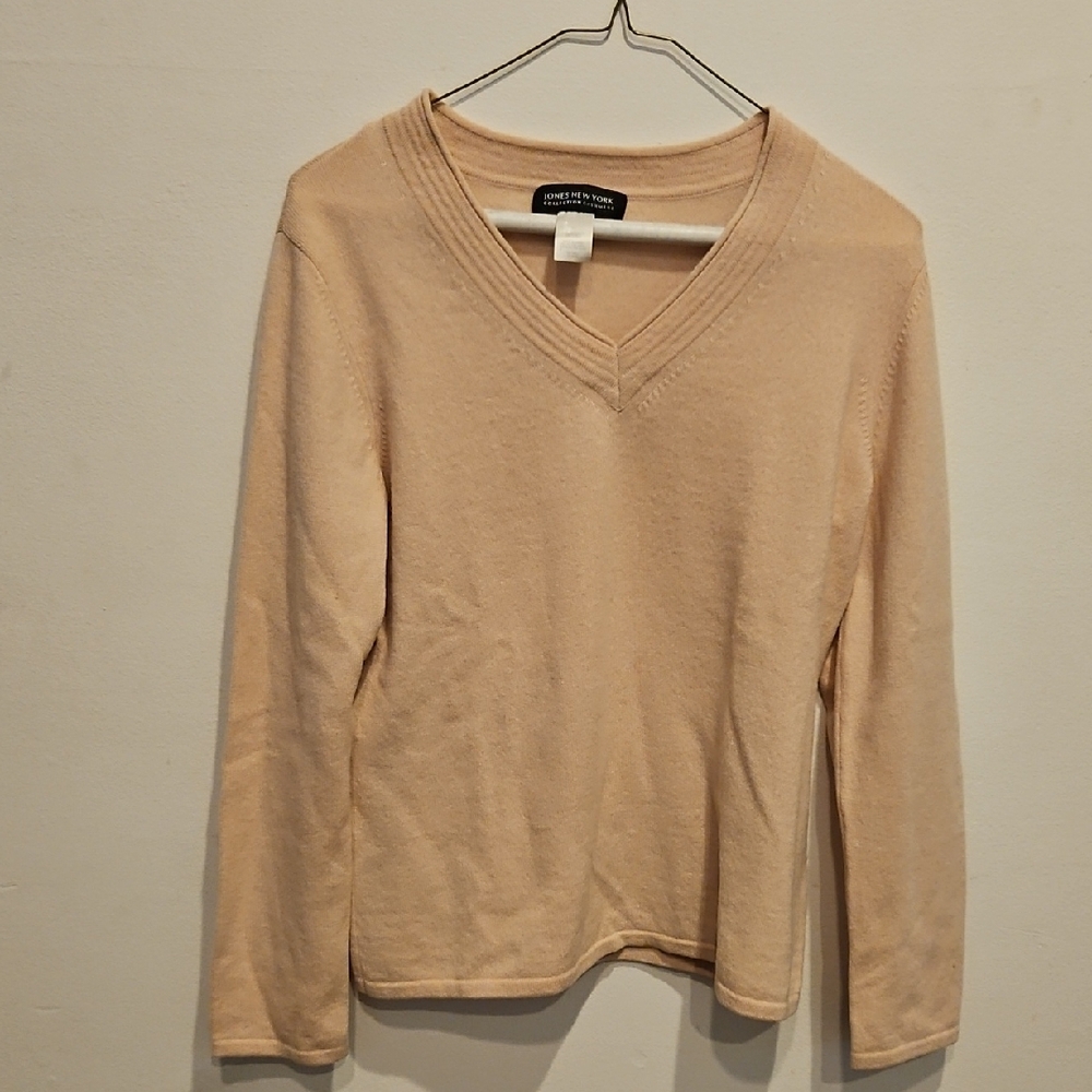 Jones New York Tan Cashmere V-Neck Sweater